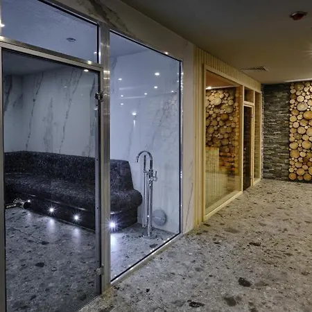 Grand In 4star In Apartament *